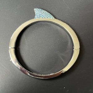 Kate Spade California dreaming shark bangle
